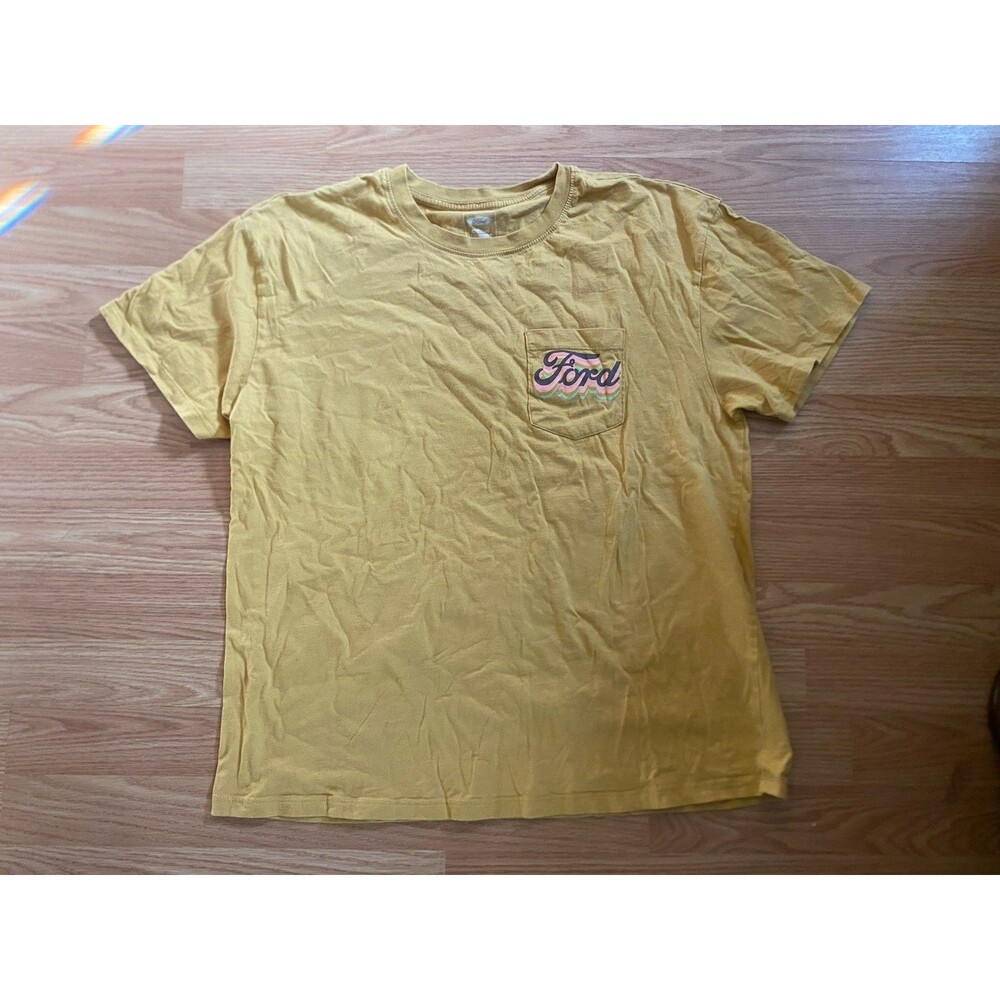 Ford Mustang “Meet Me In Miami” Retro Yellow Tshirt Size Medium